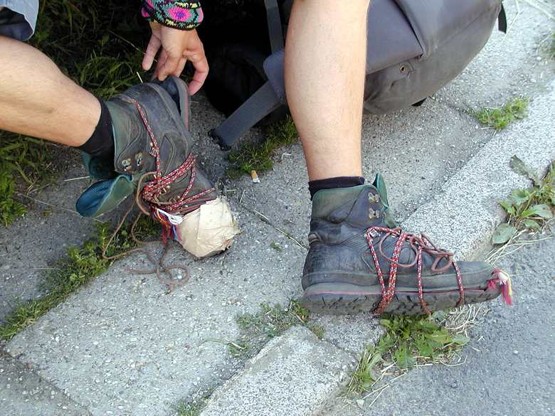 A to je konec. Pinejmenm konec mch bot.