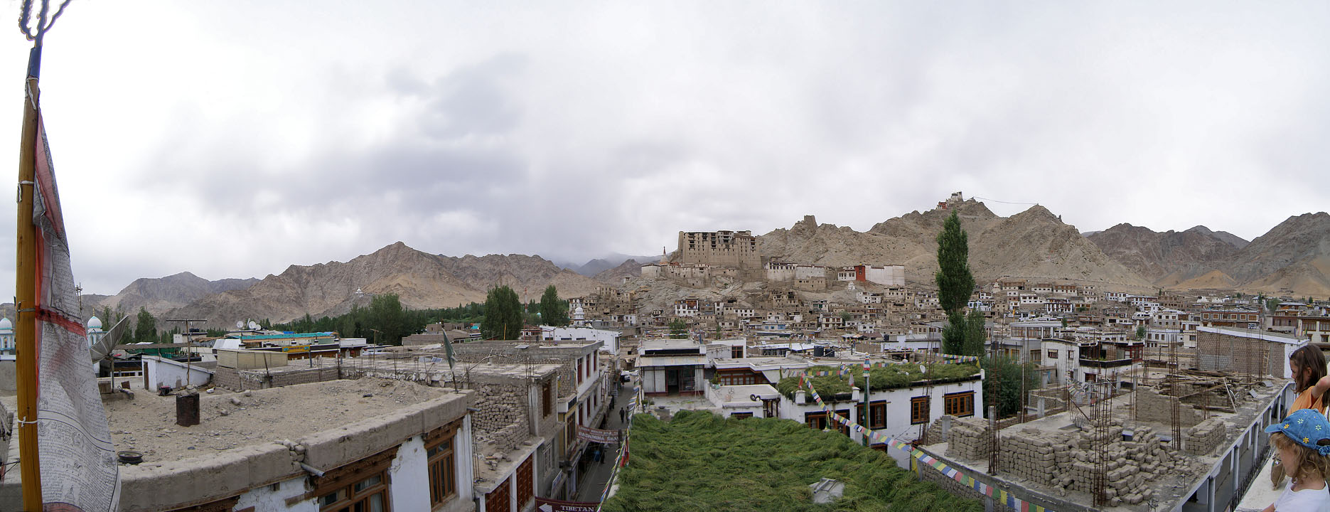 Leh, v poped krlovsk palc