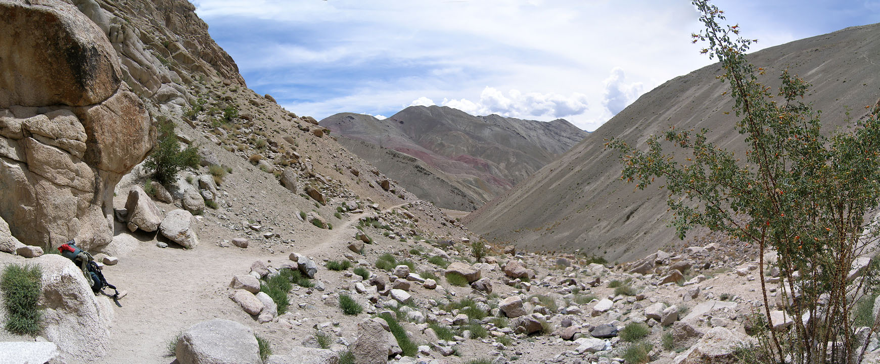 Z Hemisu do Tingmosgamu