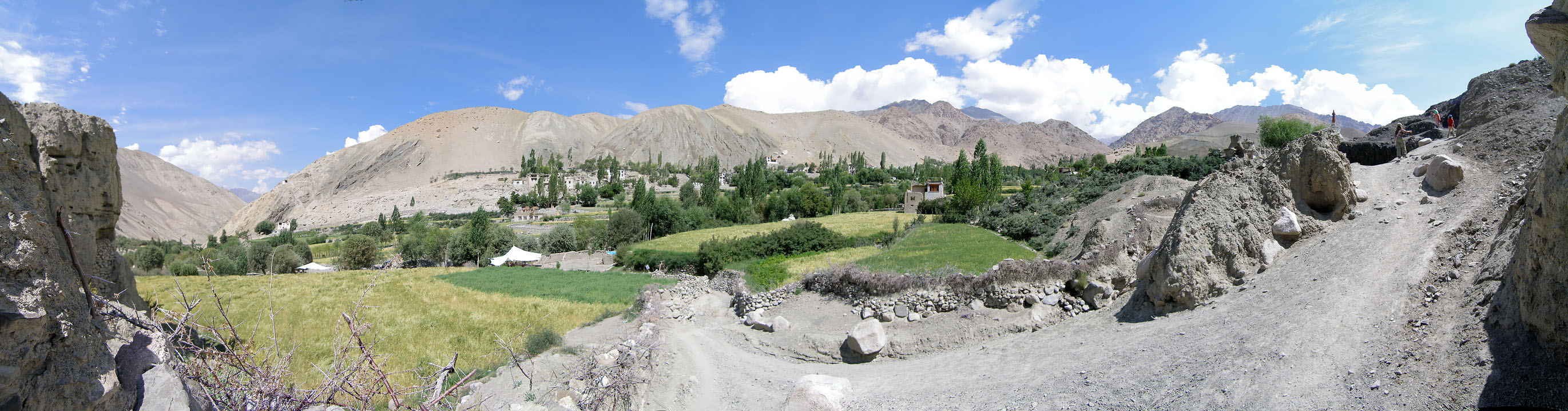 Z Hemisu do Tingmosgamu