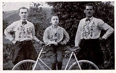 Hublek Jindich, Navrtilov M. a mela Jos., krasojezdci I. . K. V. Vykov, ji svmi produkcemi v posledn dob soustedili na sebe pozornost moravsk sportovn veejnosti.