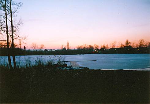 Kdo prvn uhodne, kde tento rybnk le, vyhrv triko.